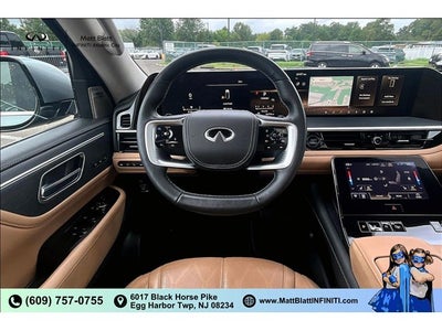 2025 INFINITI QX80 Sensory 4WD
