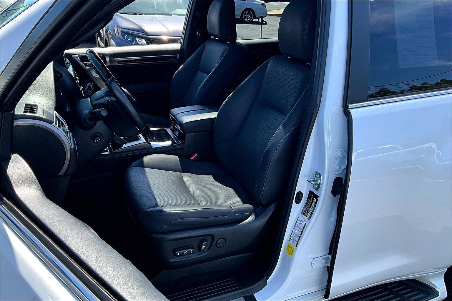 2023 Lexus GX GX 460 Premium