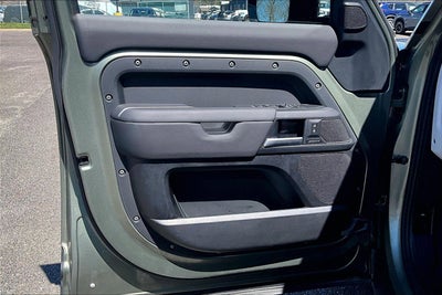 2025 Land Rover Defender S