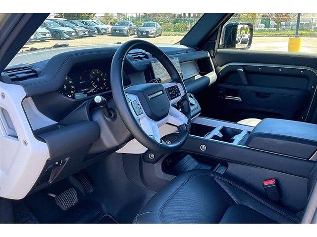 2025 Land Rover Defender S