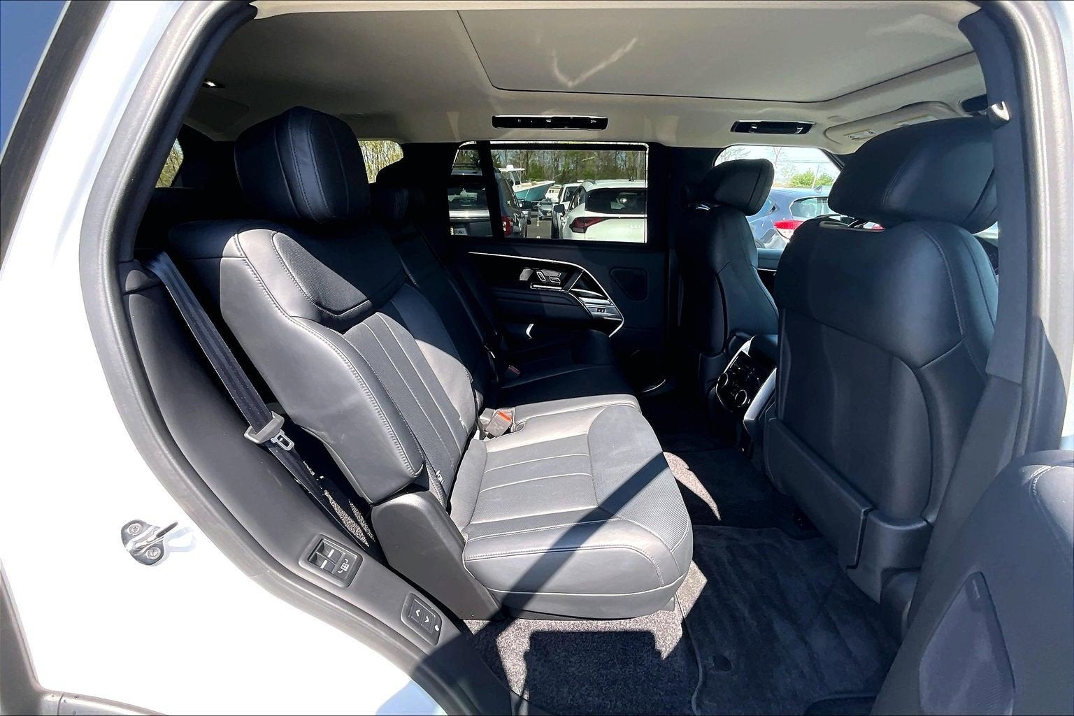 2024 Land Rover Range Rover SE