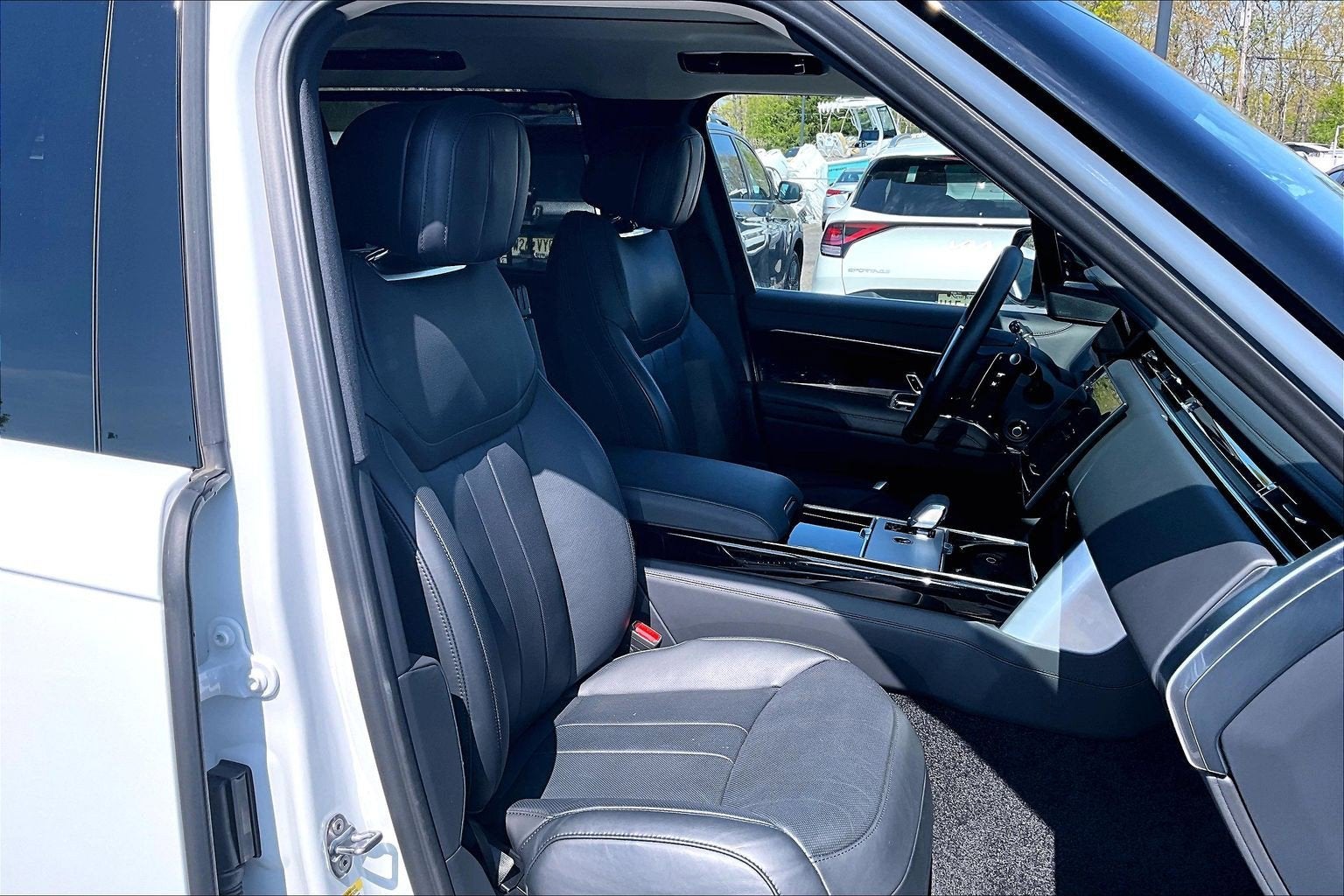 2024 Land Rover Range Rover SE