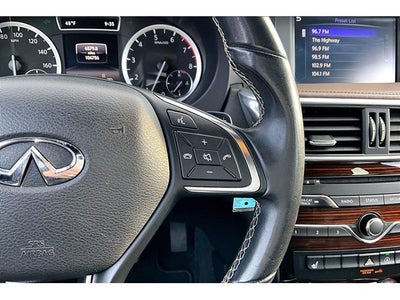 2017 INFINITI QX30 Premium AWD