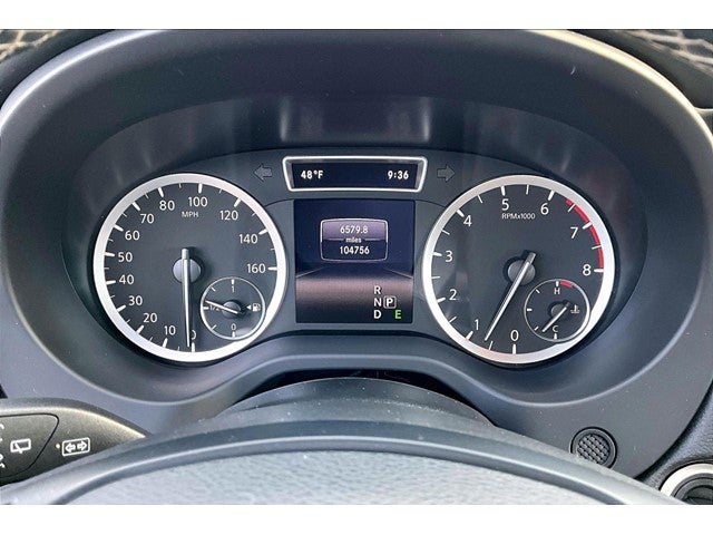 2017 INFINITI QX30 Premium AWD