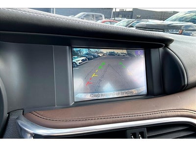 2017 INFINITI QX30 Premium AWD