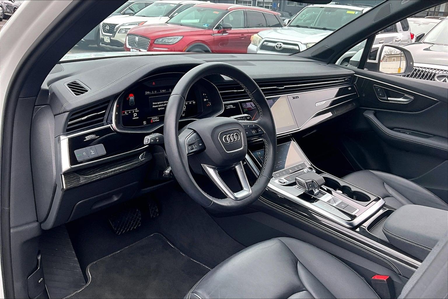 2025 Audi Q7 Premium Plus