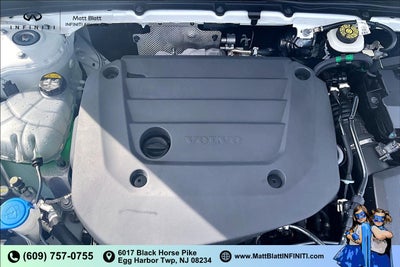 2025 Volvo XC40 Core Bright Theme