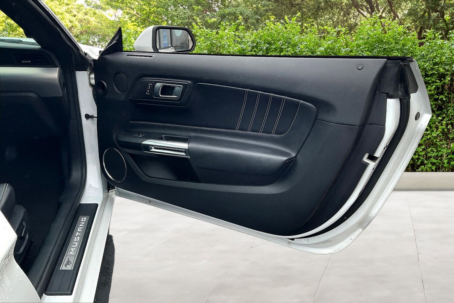 2023 Ford Mustang Eco Premium