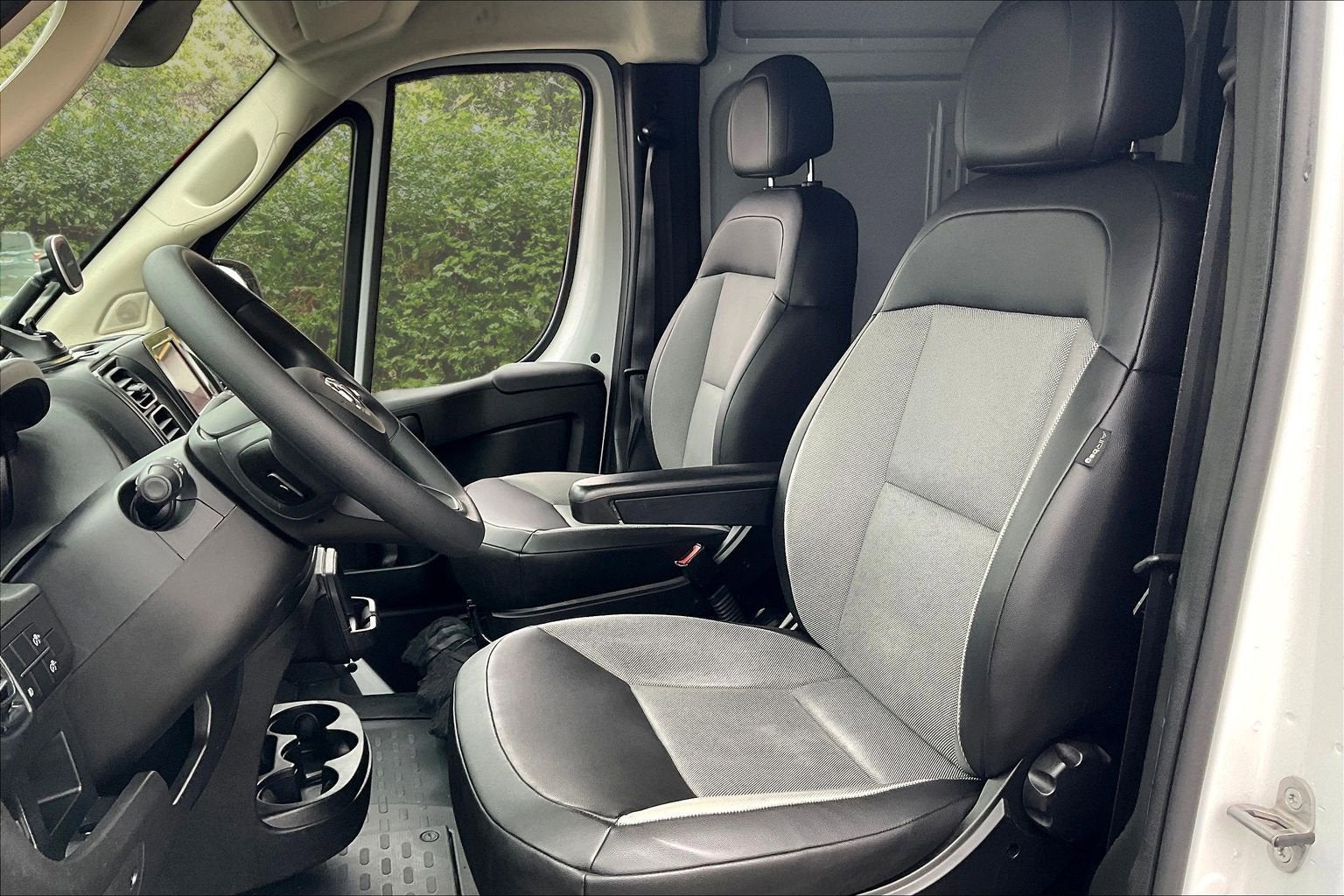 2025 RAM ProMaster Cargo Van Tradesman