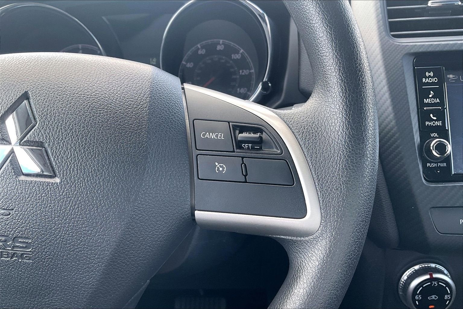 2025 Mitsubishi Outlander Sport ES