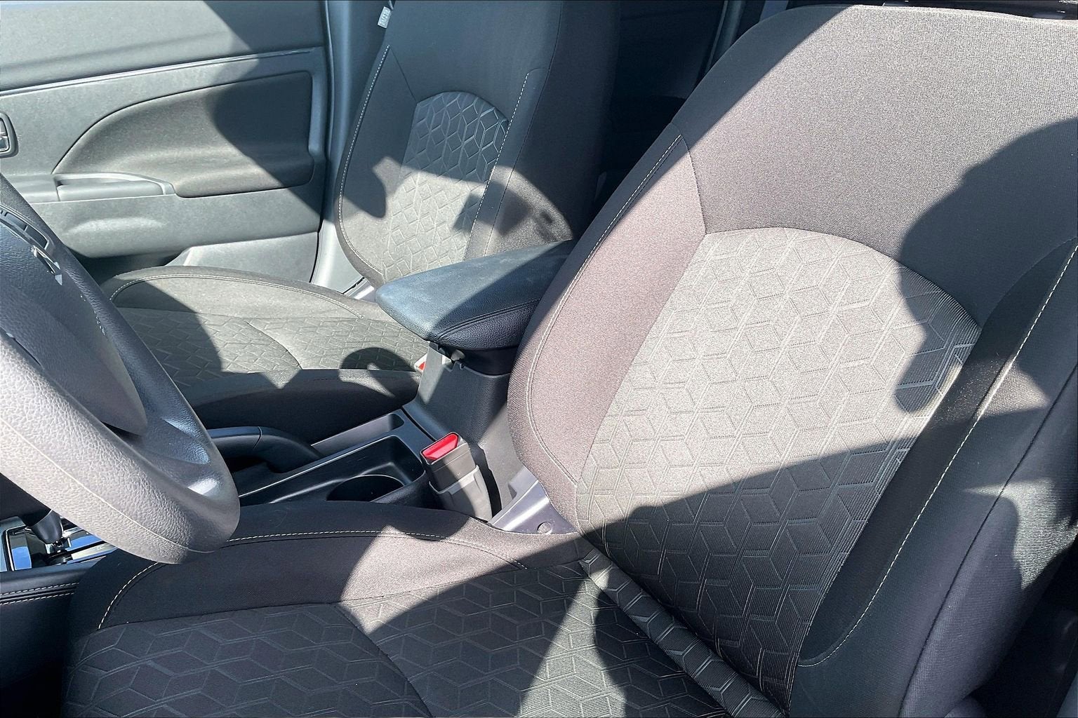 2025 Mitsubishi Outlander Sport ES