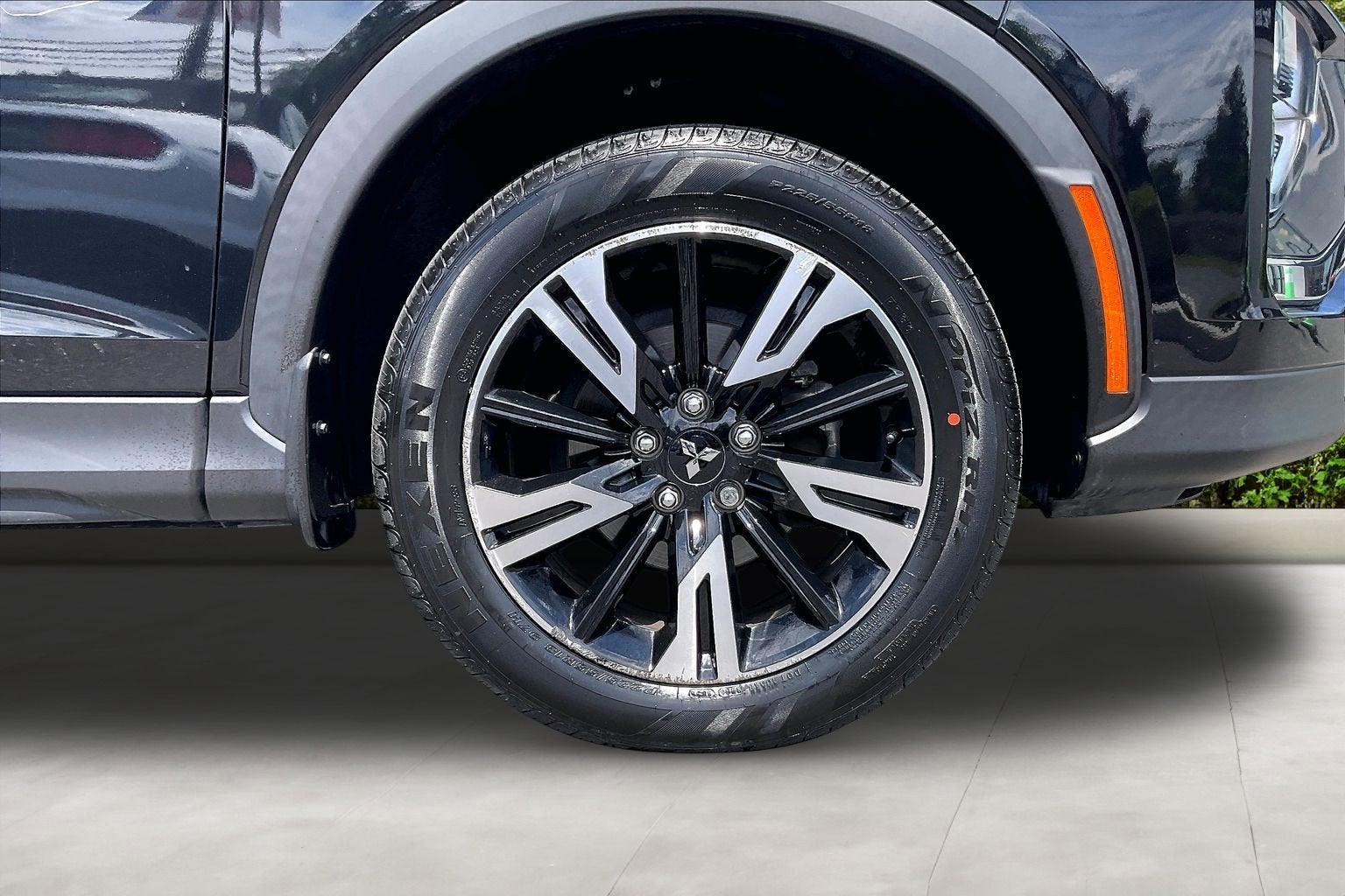 2023 Mitsubishi Eclipse Cross SE