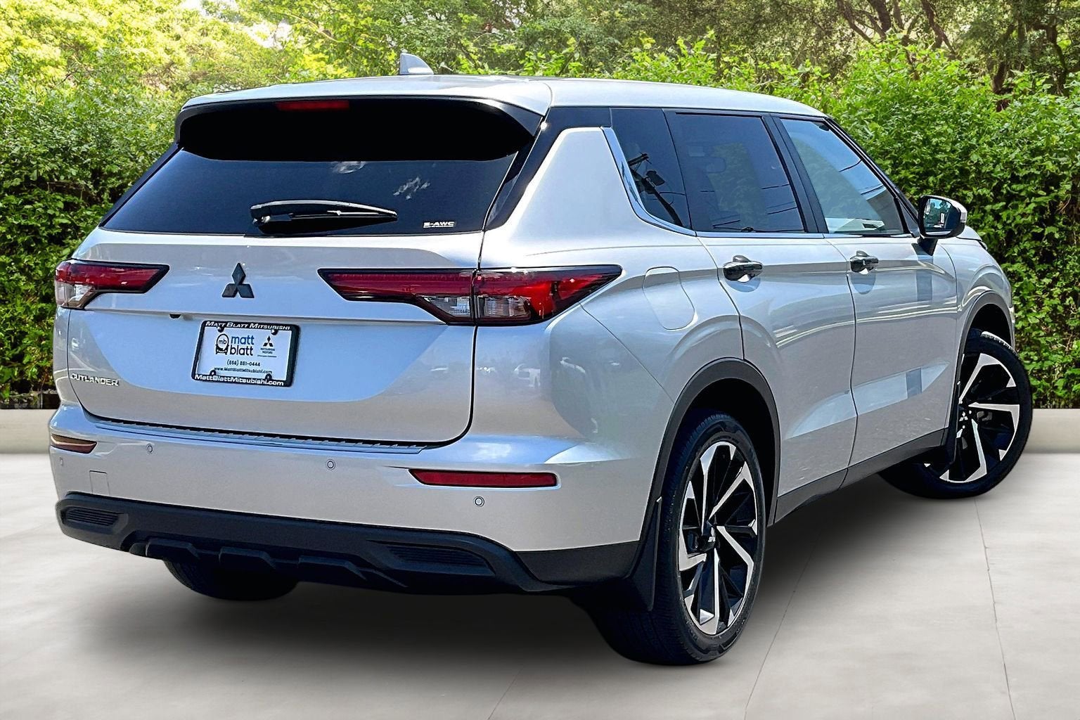 2022 Mitsubishi Outlander ES