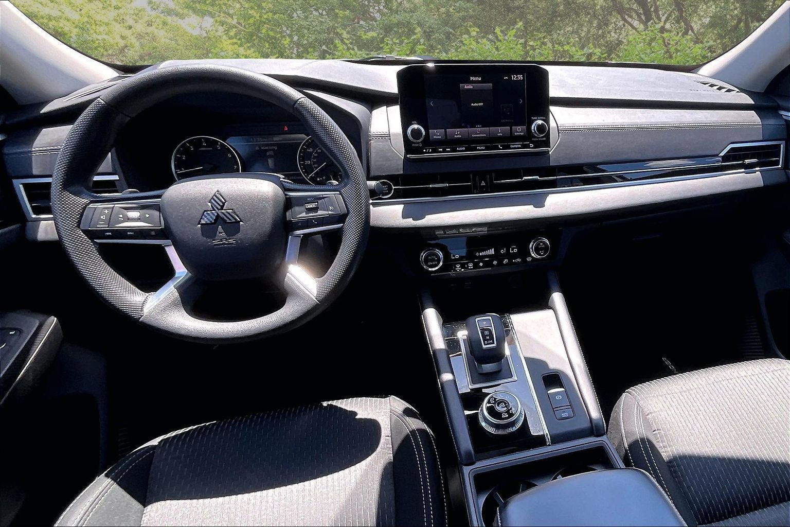 2022 Mitsubishi Outlander ES