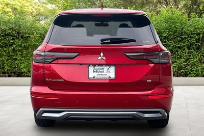 2025 Mitsubishi Outlander SE