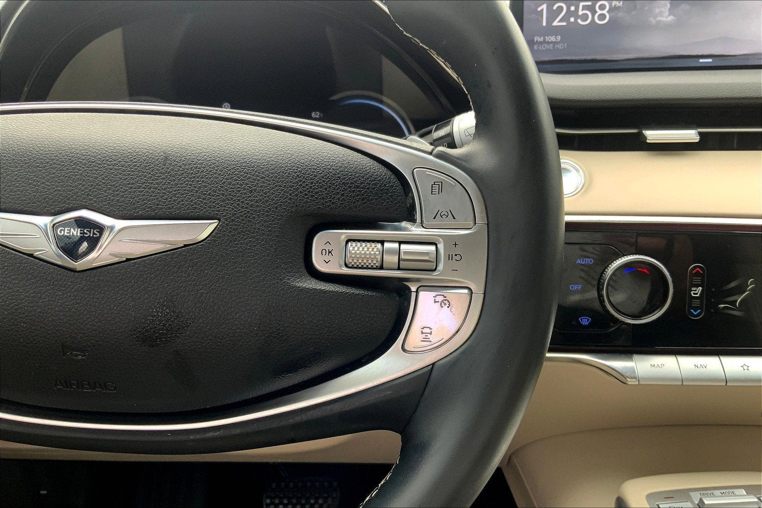 2023 Genesis GV70 2.5T