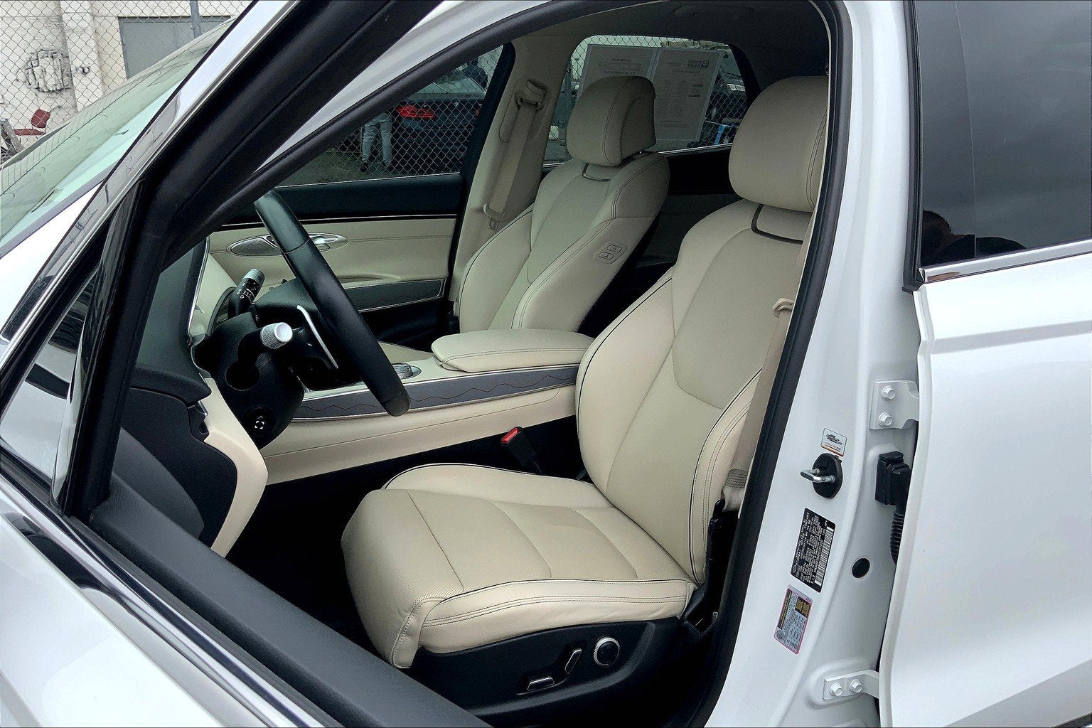 2023 Genesis GV70 2.5T