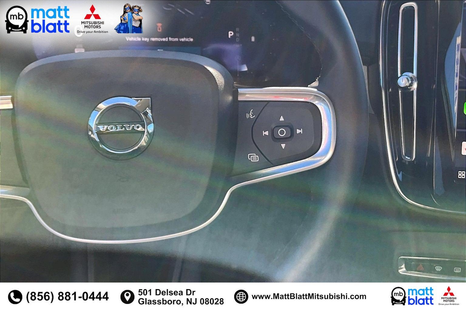 2025 Volvo XC40 Core Bright Theme