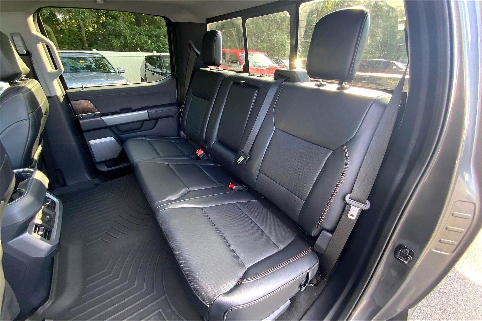 2024 Ford Super Duty F-350 SRW LARIAT