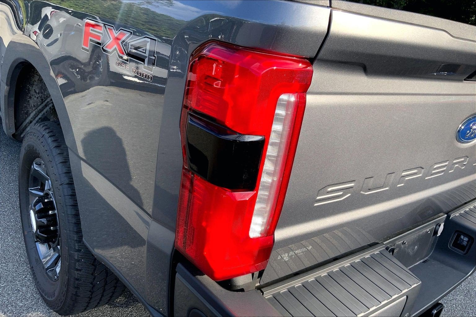 2024 Ford Super Duty F-350 SRW LARIAT