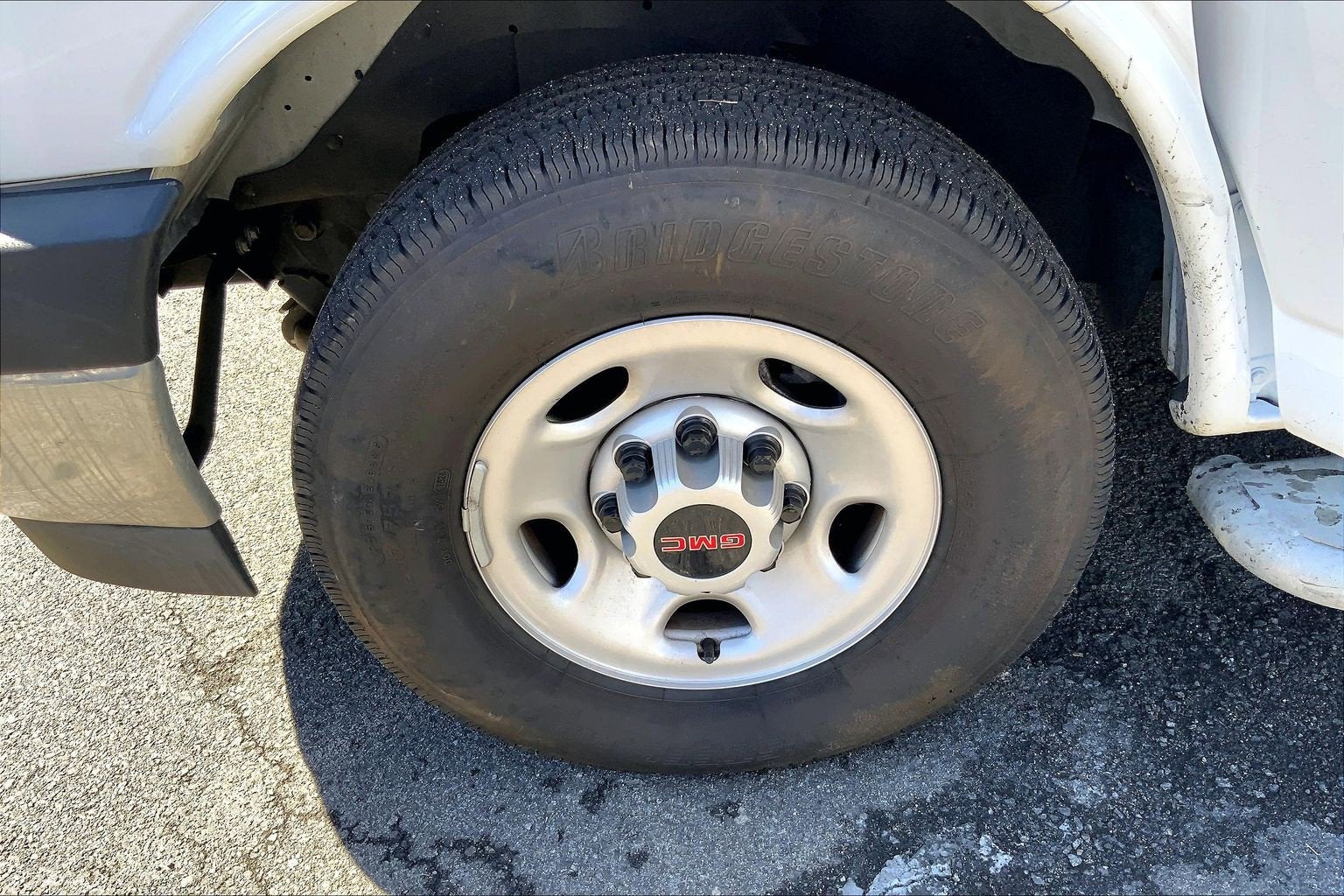 2024 GMC Savana Cargo Van 2500