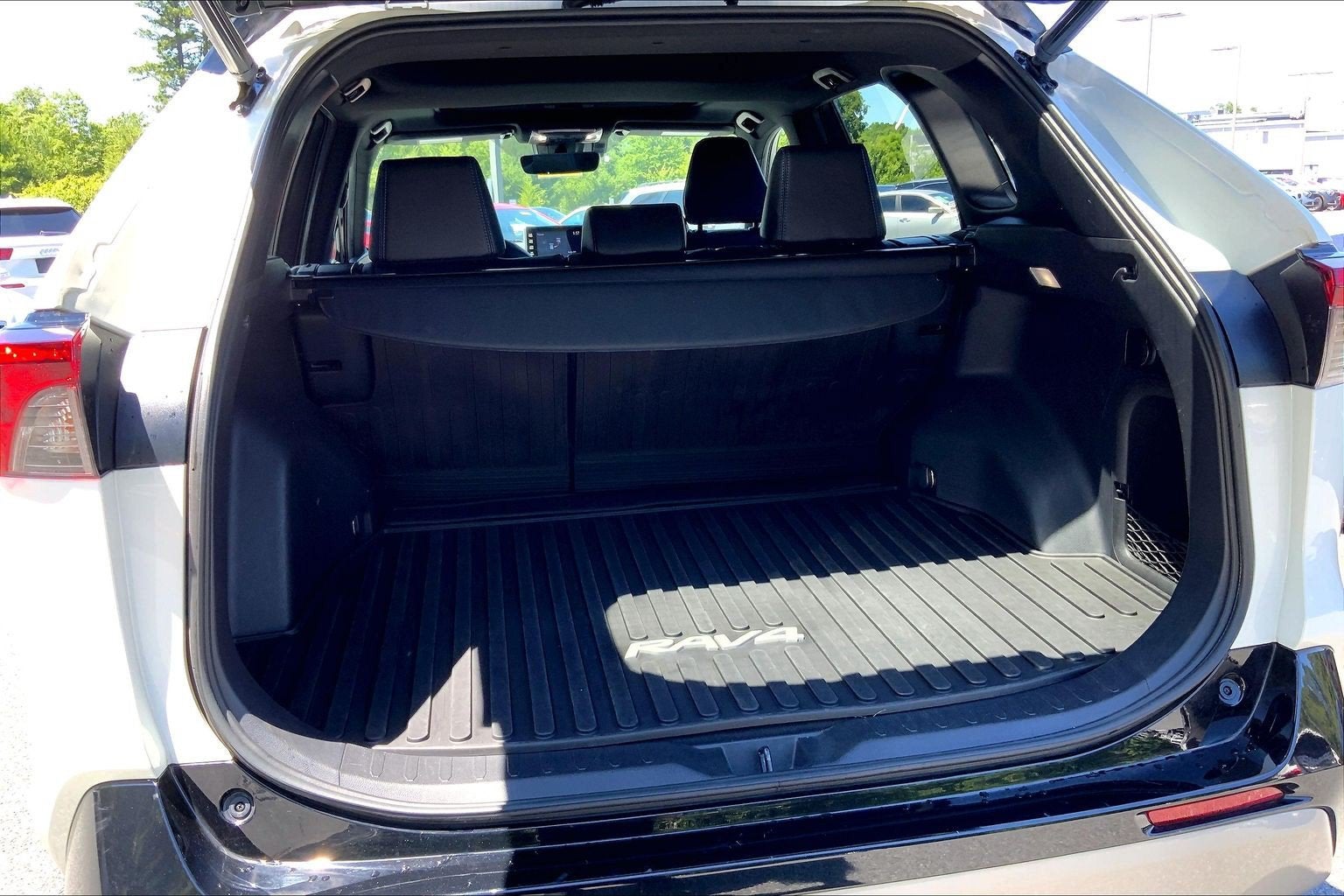 2022 Toyota RAV4 Hybrid XSE