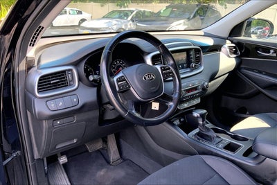 2020 Kia Sorento LX