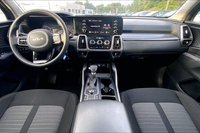 2023 Kia Sorento LX