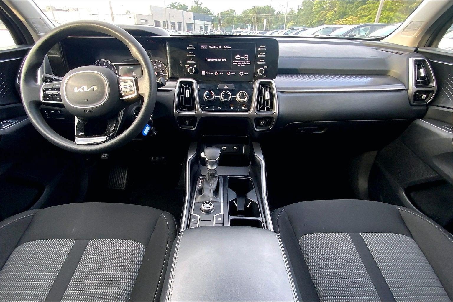 2023 Kia Sorento LX