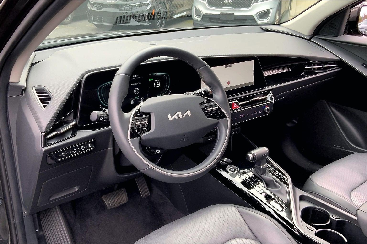 2023 Kia Niro SX