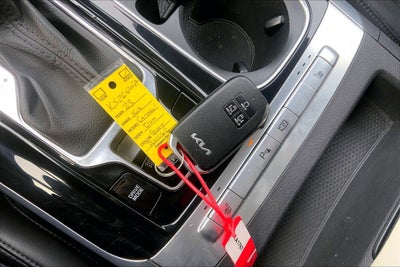 2023 Kia Carnival EX