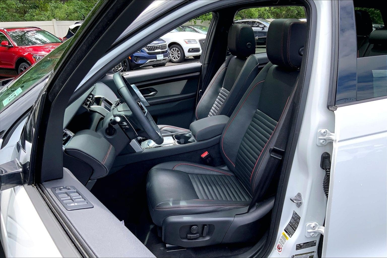 2023 Land Rover Discovery Sport SE R-Dynamic