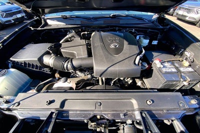 2022 Toyota Tacoma 2WD SR5
