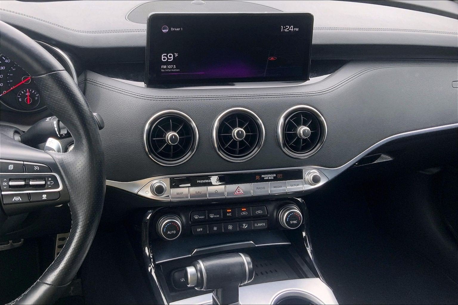 2022 Kia Stinger GT1