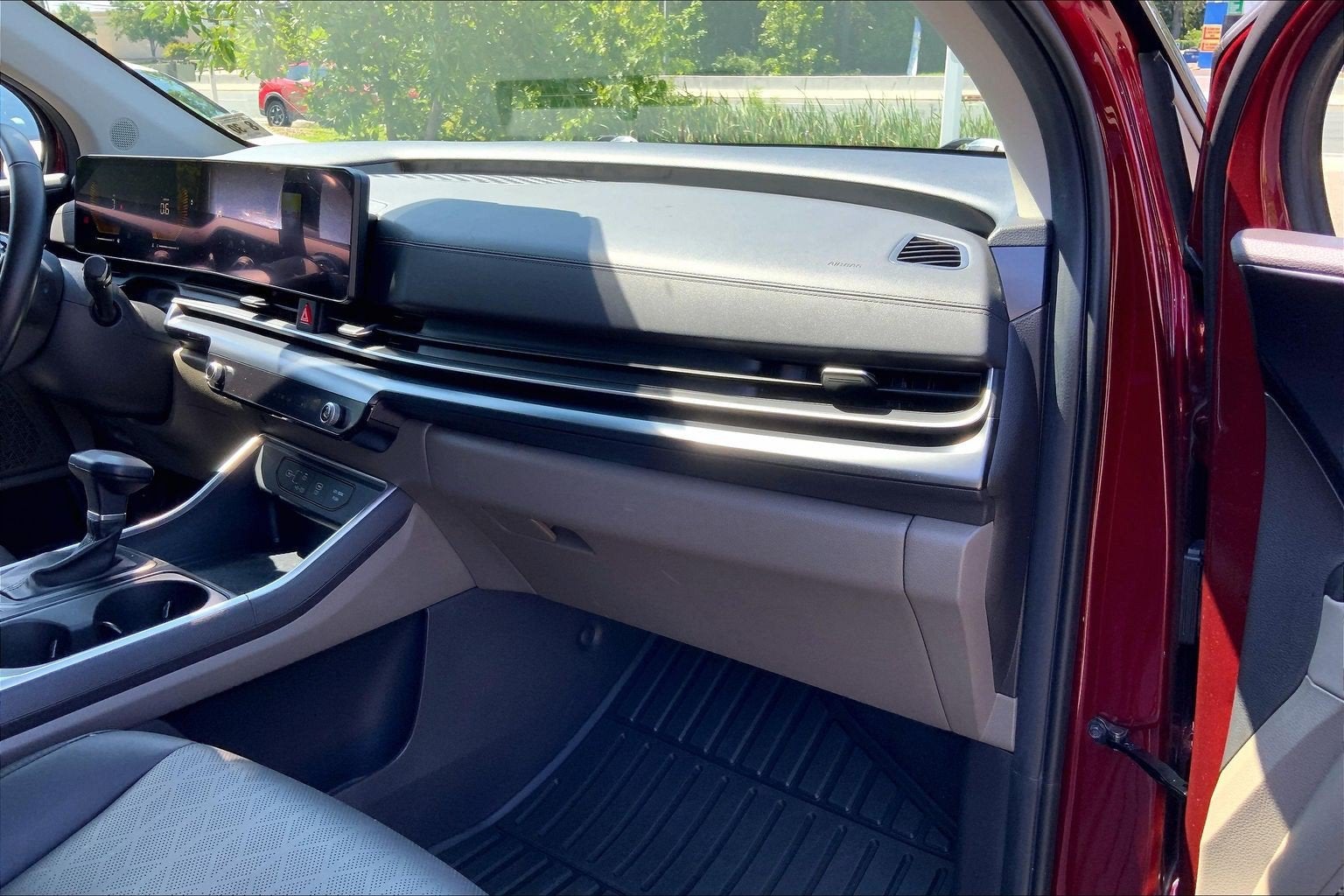 2025 Kia Carnival LXS