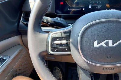2025 Kia Carnival LXS