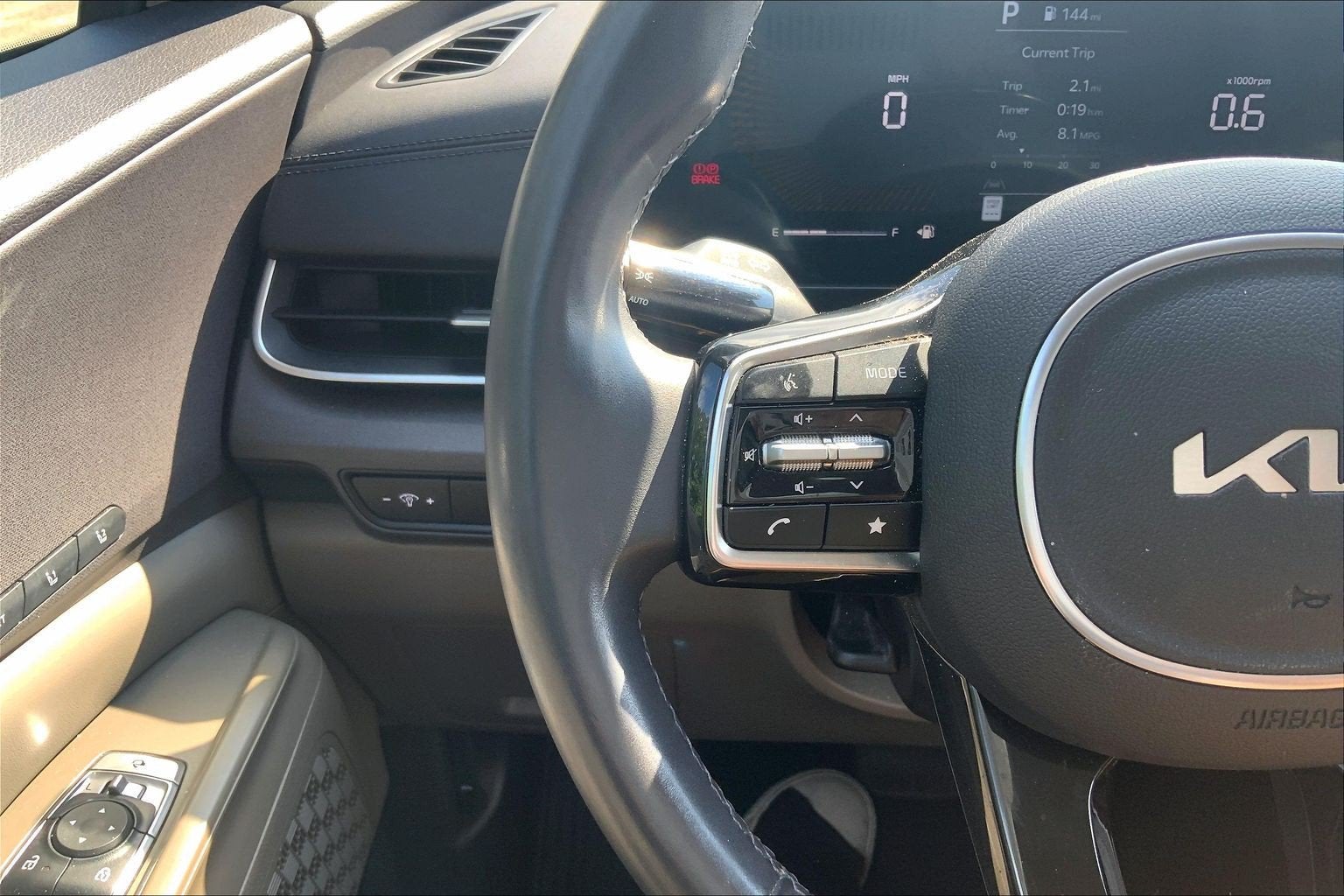 2025 Kia Carnival EX