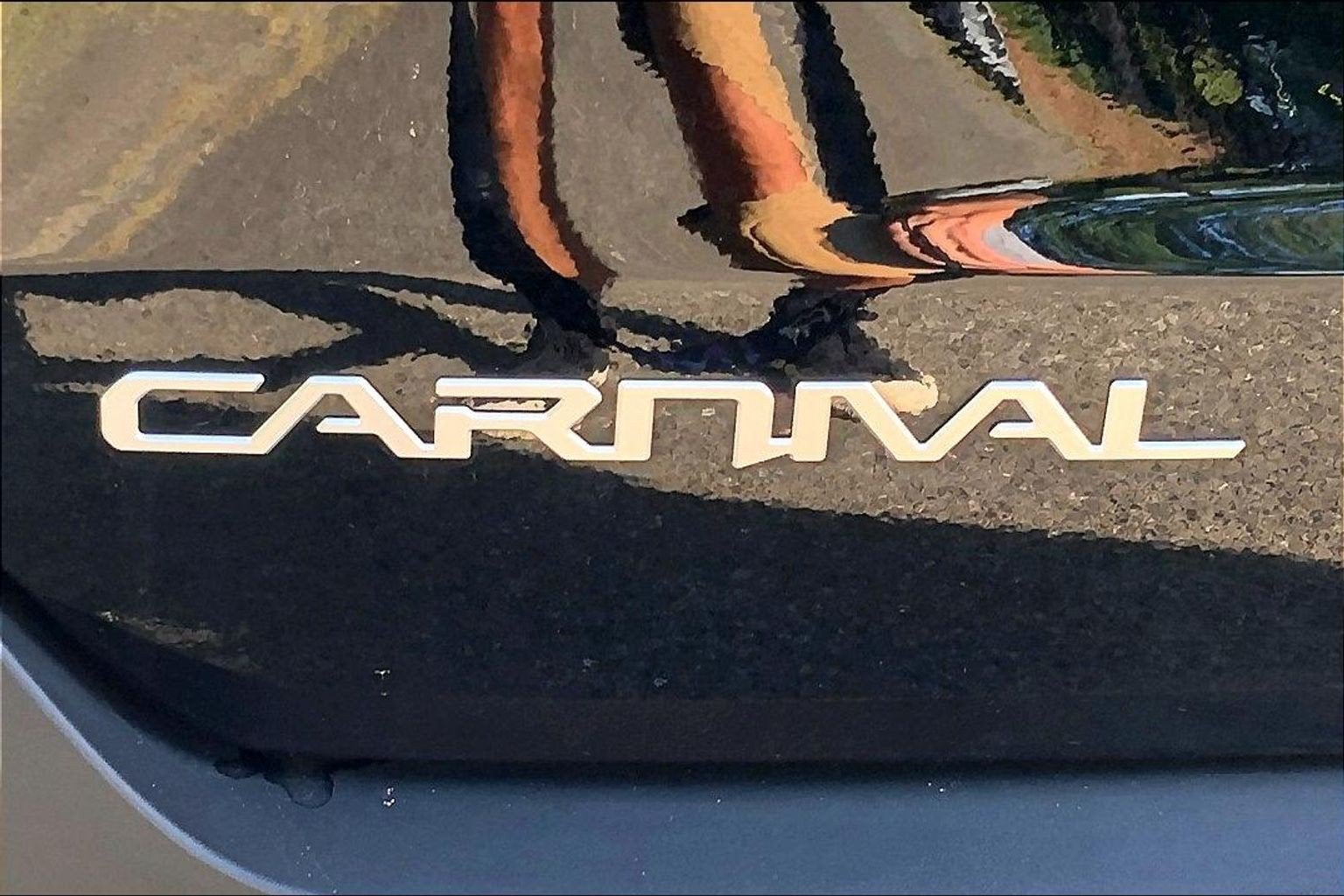 2025 Kia Carnival EX