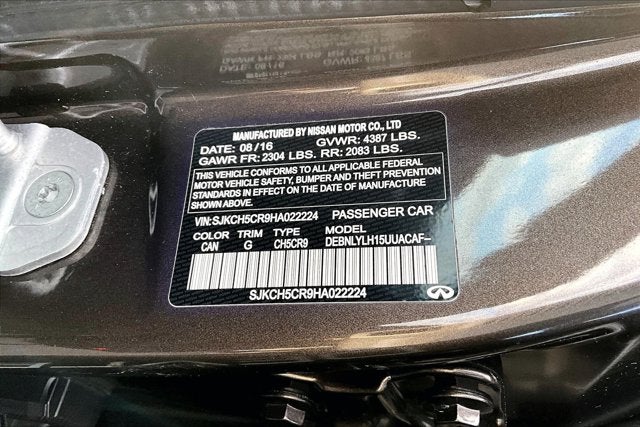 2017 INFINITI QX30 Premium