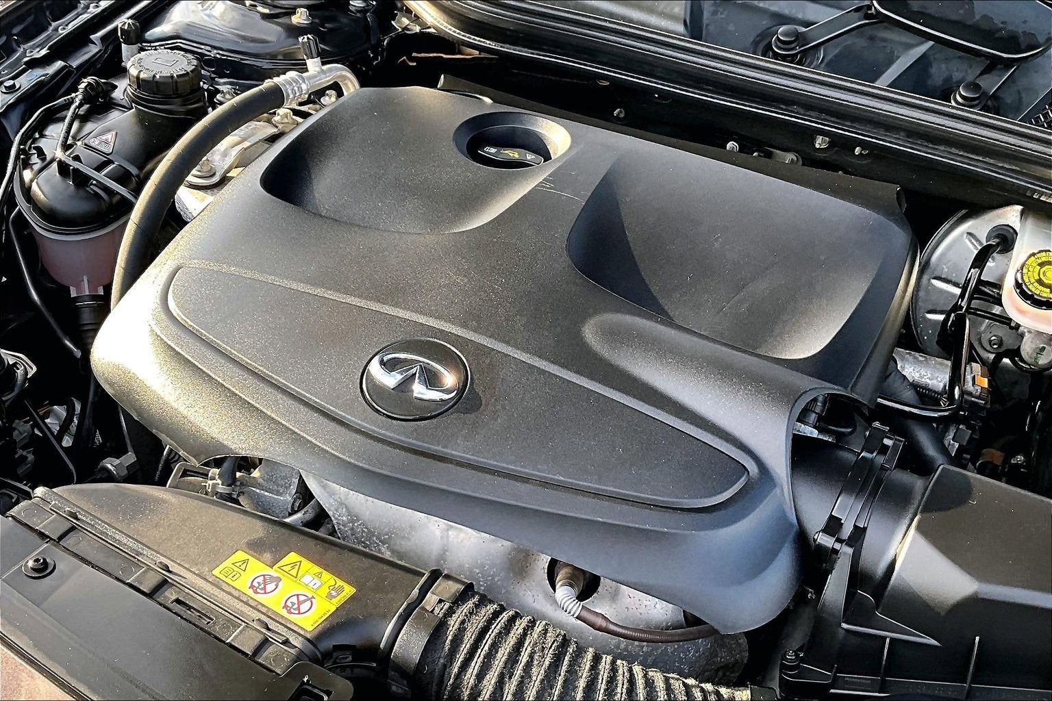 2017 INFINITI QX30 Premium