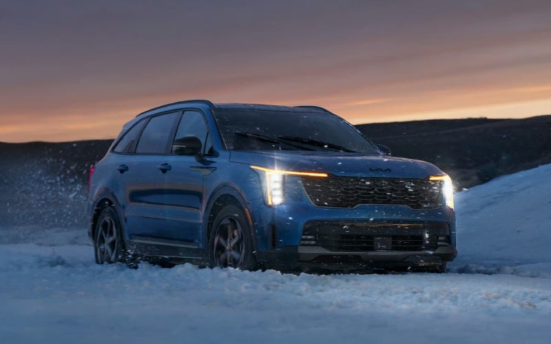 2026kiasorentohybrid-exterior-03